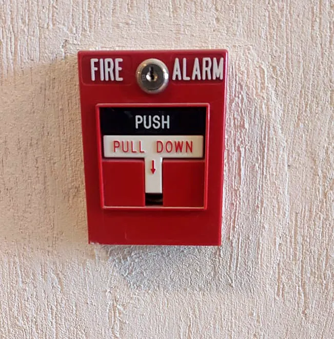 Manual call point